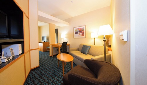 Chambre, 1 très grand lit et 1 canapé-lit