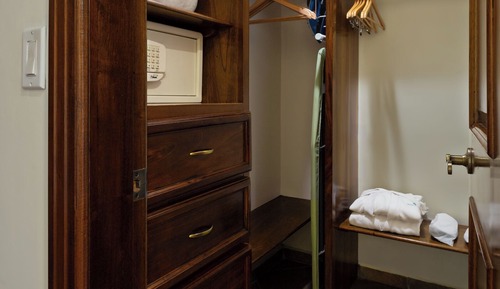Chambre Deluxe, 1 très grand lit, vue jardin