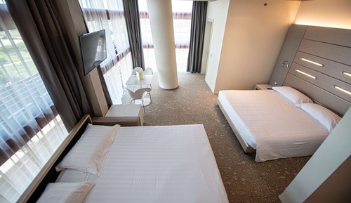 Chambre Confort, 1 grand lit, non-fumeurs