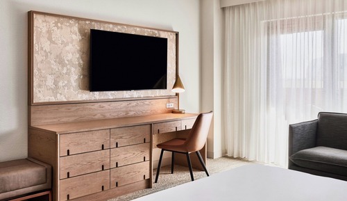 Chambre, 1 très grand lit