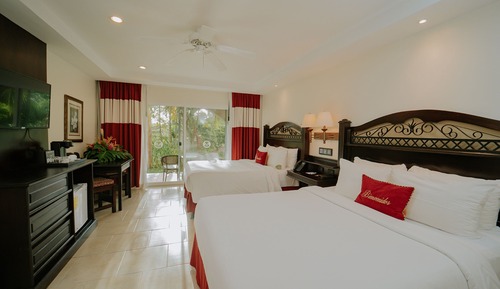 Chambre, terrasse, vue jardin