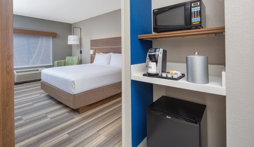 Chambre Standard, 1 très grand lit, accessible aux personnes à mobilité réduite (Roll-In Shower)
