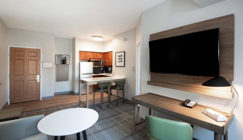 Suite, 1 chambre, cuisine