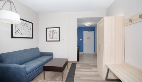 Suite, 1 très grand lit, accessible aux personnes à mobilité réduite (Transfer Shower)