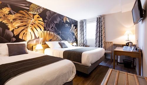 Chambre Triple Club, plusieurs lits, non-fumeurs, salle de bains privée