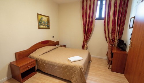 Chambre Simple, 1 grand lit