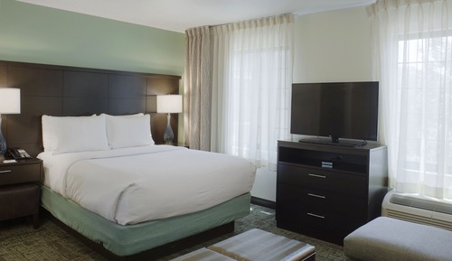 Suite, 1 chambre, cuisine (1 Qn, Comm, Roll In Shwr)
