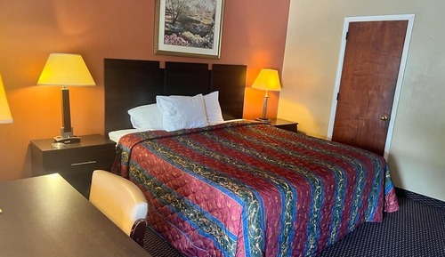 Chambre Standard, 1 très grand lit, fumeurs