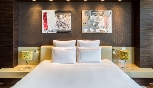 Swiss, Chambre Exécutive, 1 très grand lit