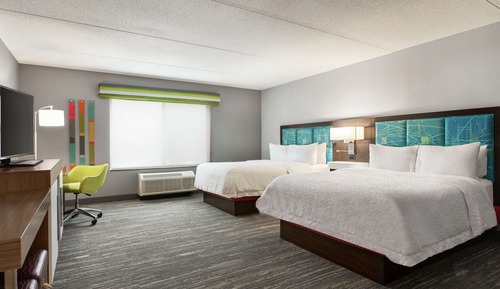 Chambre, 2 grands lits, accessible aux personnes à mobilité réduite, non-fumeurs (Roll-in Shower)