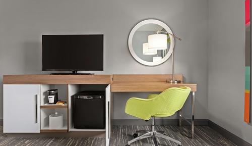 Chambre, 2 grands lits, non-fumeurs (with Work Area)