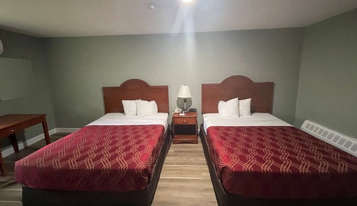 Chambre, 2 grands lits, non-fumeurs (Efficiency)