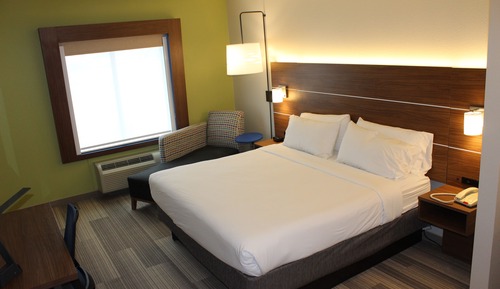 Chambre Deluxe, 1 très grand lit, non-fumeurs (Hearing, Roll-In Shower)