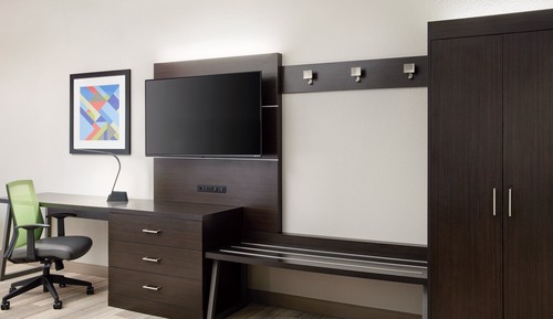 Chambre Standard, 1 très grand lit (Communication, Roll-In Shower)
