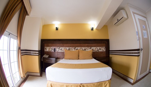 Chambre Simple Standard, 1 grand lit