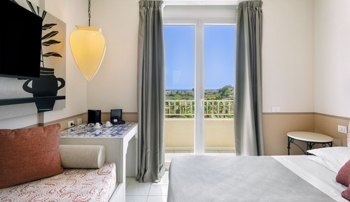Chambre Triple Supérieure, vue mer