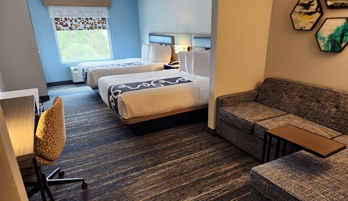 Chambre, 2 grands lits, accessible aux personnes à mobilité réduite (Mobility Accessible)