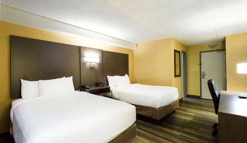Chambre, 2 grands lits