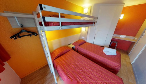 Chambre Standard, 3 lits une place