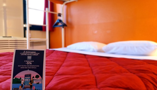 Chambre Standard, plusieurs lits (1 Double and 1 Single bed)