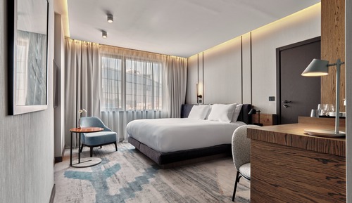 Chambre Standard, 1 très grand lit, accessible aux personnes à mobilité réduite, vue lac