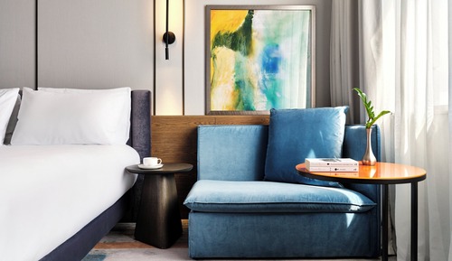 Chambre Standard, 1 très grand lit et 1 canapé-lit