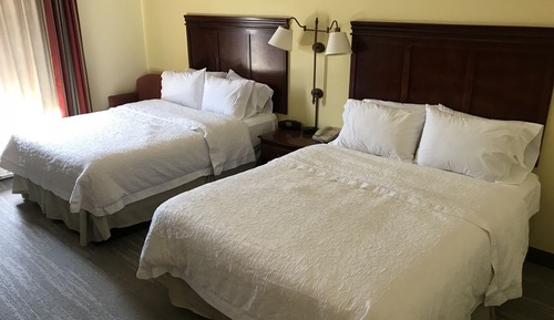 Chambre, 2 grands lits, non-fumeurs
