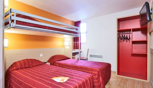 Chambre Standard, 3 lits une place