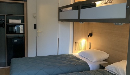 Chambre Standard, 3 lits une place