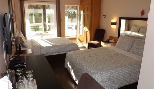 Chambre Classique, 2 grands lits, bain tourbillon