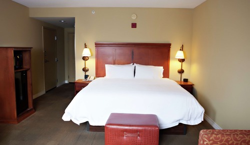 Chambre non-fumeurs, très grand lit