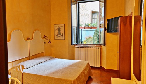 Chambre Standard Double ou avec lits jumeaux