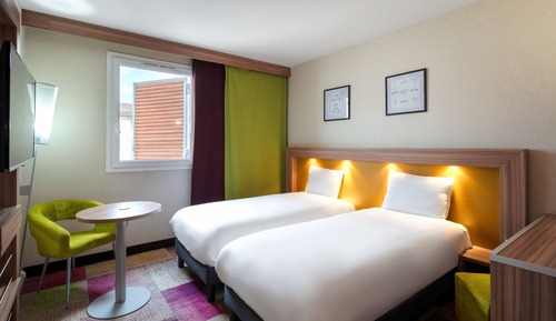 Chambre Standard, 2 lits une place