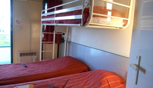 Chambre Standard, 3 lits une place
