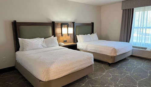Chambre, 2 grands lits, accessible aux personnes à mobilité réduite (Hearing)