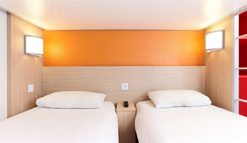 Chambre Standard, 2 lits une place