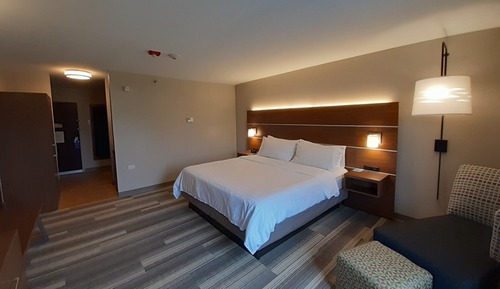 Chambre Standard, 1 très grand lit, accessible aux personnes à mobilité réduite (Communications)