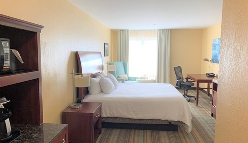 Chambre, 1 très grand lit