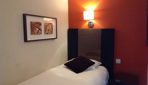 Chambre Simple, 1 lit une place (Fir Tree Court)