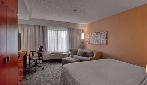 Chambre, 1 très grand lit et 1 canapé-lit