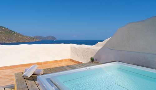 Chambre Double Supérieure, bain à remous, vue mer