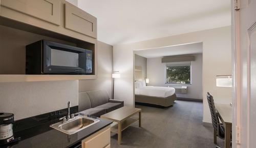 Chambre Standard, 1 très grand lit et 1 canapé-lit, non-fumeurs (with Sofabed)