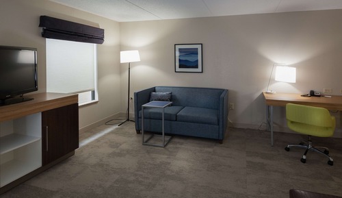 Studio, 1 très grand lit, accessible aux personnes à mobilité réduite, baignoire