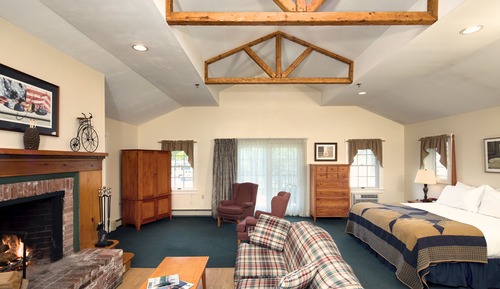 Rockport King Suite - Not Pet Friendly