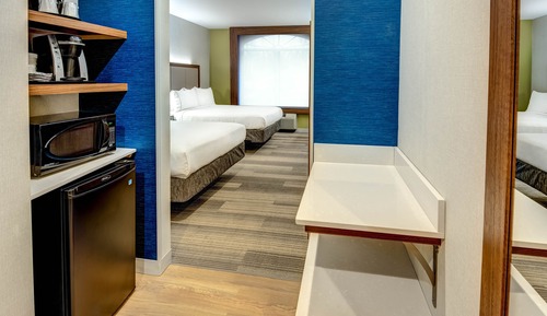 Chambre Standard, 2 grands lits, accessible aux personnes à mobilité réduite (Accessible Tub)