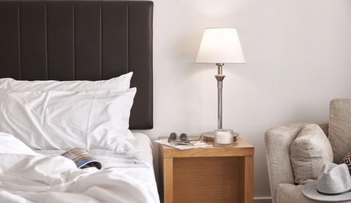 Chambre, 1 très grand lit