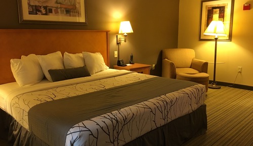 Chambre Deluxe, 1 très grand lit, non-fumeurs (Mobility and Hearing Impaired)
