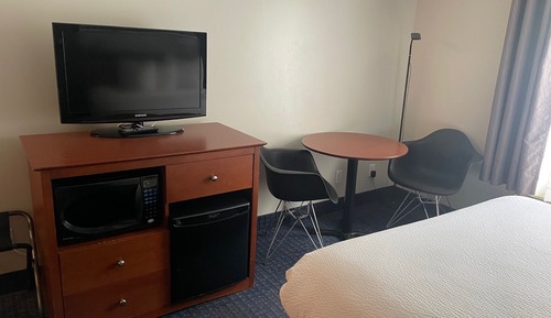 Chambre Standard, 1 grand lit, accessible aux personnes à mobilité réduite