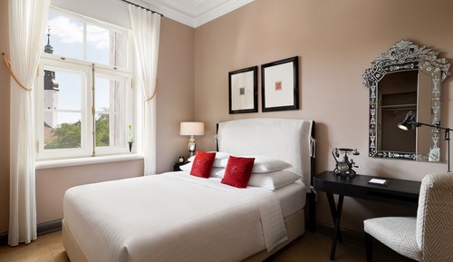 Chambre Confort, 1 grand lit, non-fumeurs (Courtyard View)