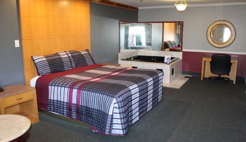 Chambre Exclusive, 1 très grand lit, non-fumeurs, baignoire à jets